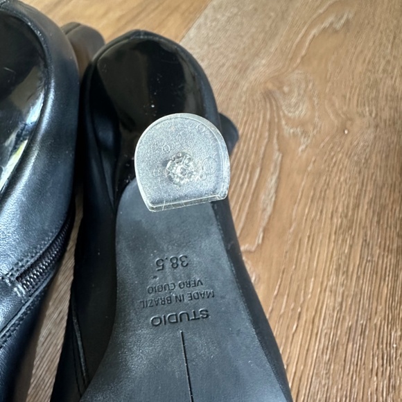 Elegant Black Ankle Boots - Picture 8 of 9